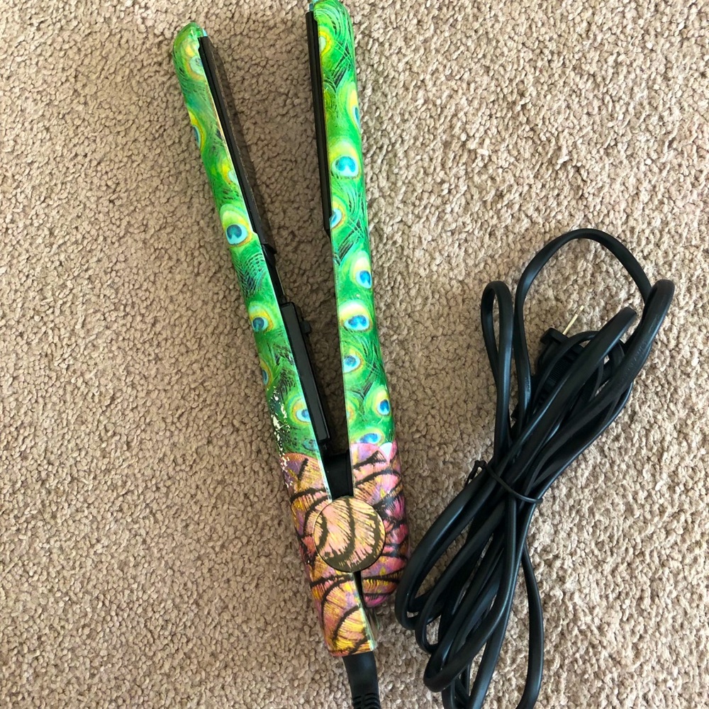 Sutra flat iron peacock🦚